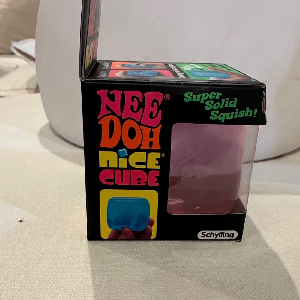 🐣 NeeDoh Nice Cube Super Solid Squish - Pink - same day 🚀 - Picture 7 of 13